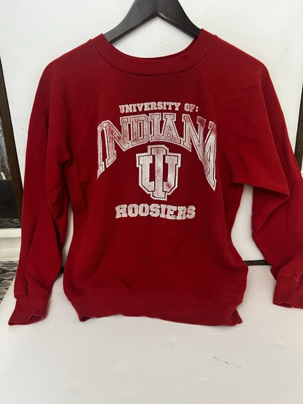 Vintage University Indiana Hoosiers Sweatshirt Size L 90s Red Faded Y2K.    Gg